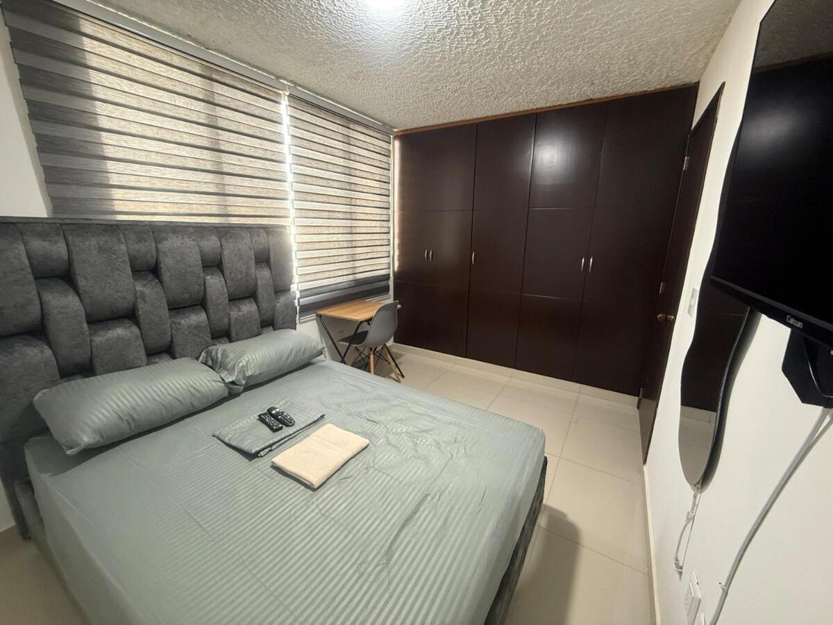 Hermosa Habitacion A Una Cuadra Del Ventura Plaza 3 Cúcuta المظهر الخارجي الصورة