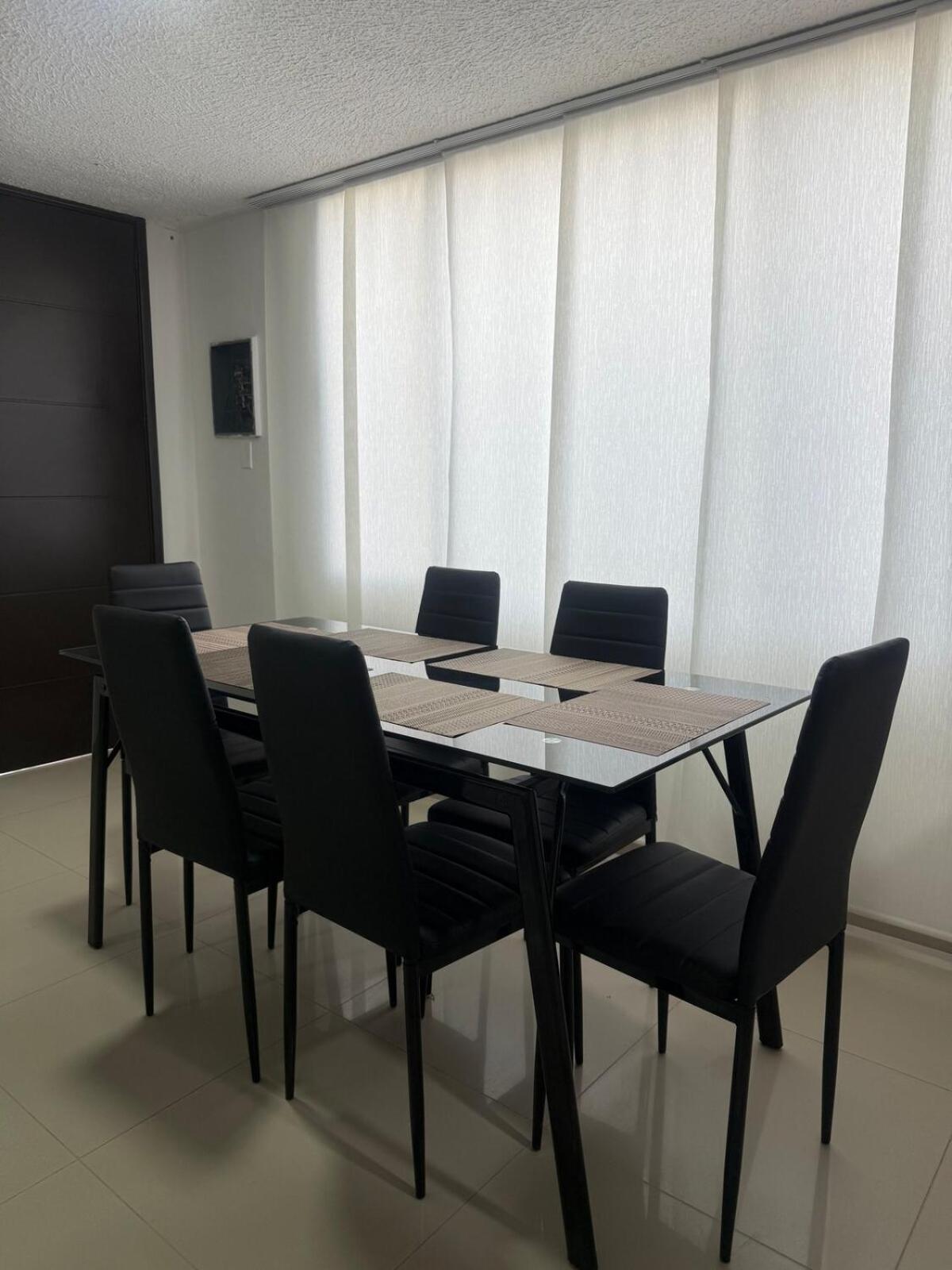 Hermosa Habitacion A Una Cuadra Del Ventura Plaza 3 Cúcuta المظهر الخارجي الصورة